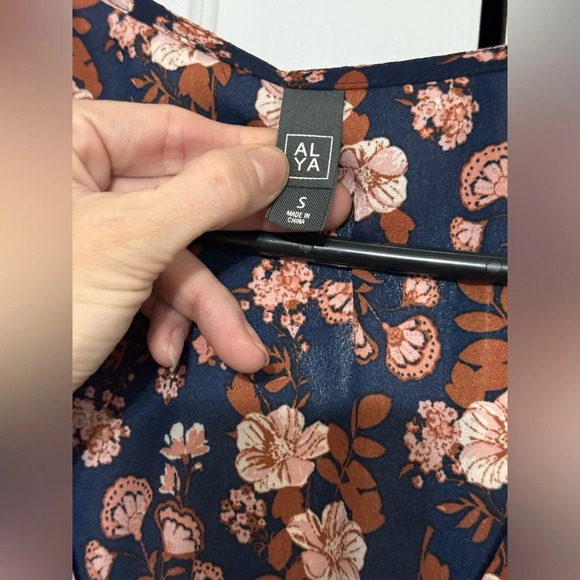 Francesca's Alya Brelynn Ruffle Wrap Dress Navy Blue Pink Floral Flowy - Picture 2 of 7